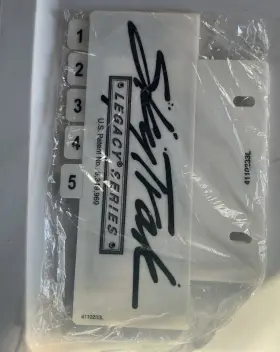 Skytrak 4110233 Reachlift 6036 Legacy Load Chart Booklet